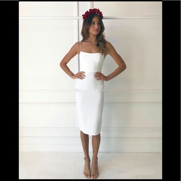 Alex Perry - Picture 3 of 6